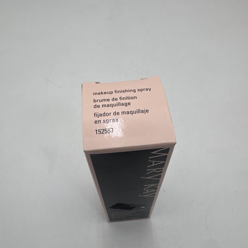 Mary Kay Makeup Finishing Spray Brand New In Box Full Size 2 Oz - Picture 3 of 3